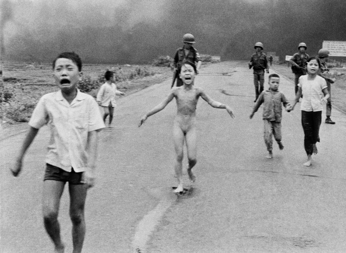 Fillette Napalm